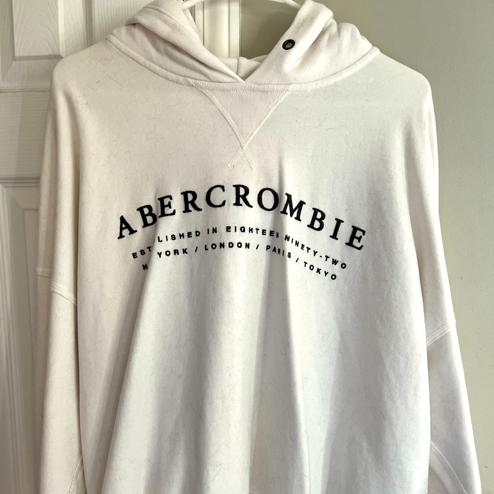 Abercrombie white sweatshirt